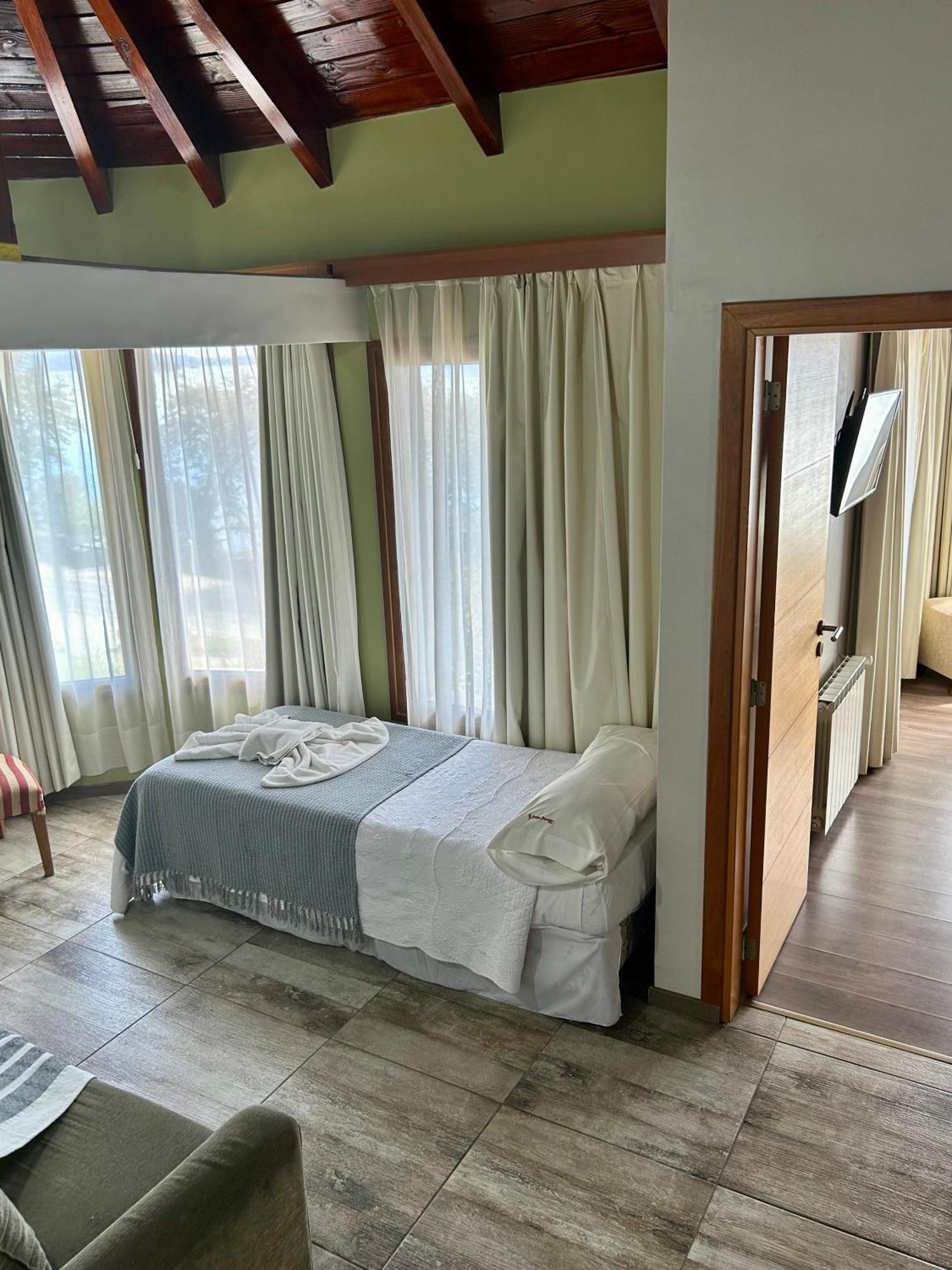 Bahia Paraiso Apart & Suites Σαν Κάρλος ντε Μπαριλότσε Εξωτερικό φωτογραφία